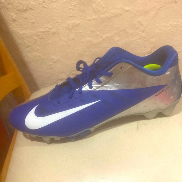 Hyper fuse football cleats - Picture 1 of 4